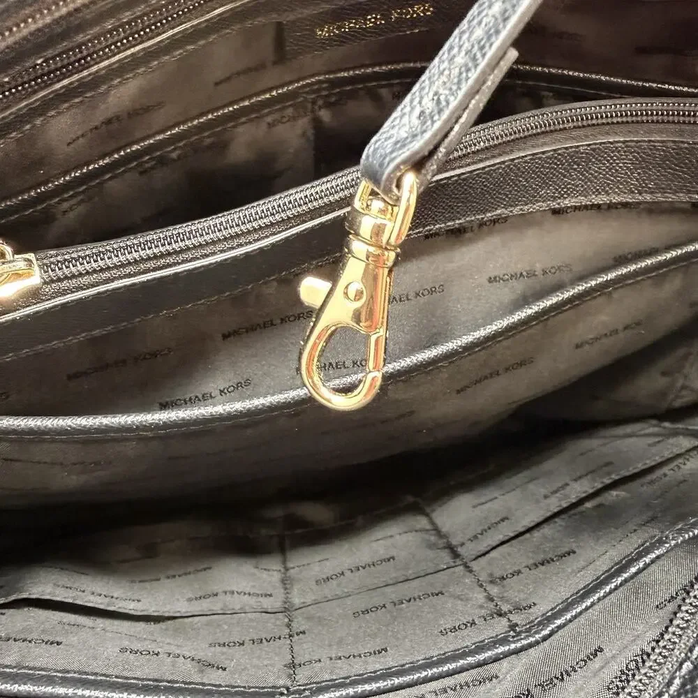 Michael Kors Limited Edition Voyager Pebbled Leather Love Tote Black Bag Purse